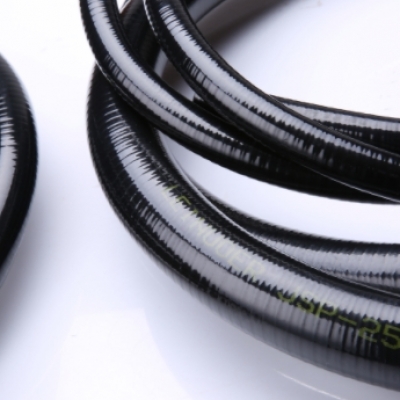 食品機(jī)械頻繁清潔，什么軟管耐沖又耐腐蝕？