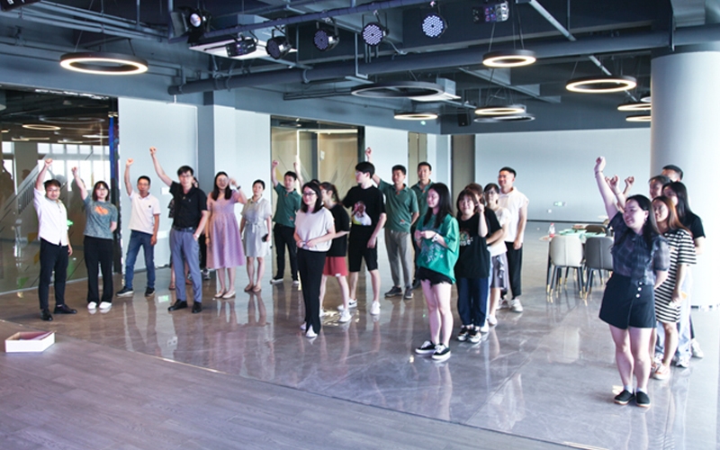 打造快樂(lè )團隊——雷諾爾七·一團建活動(dòng)