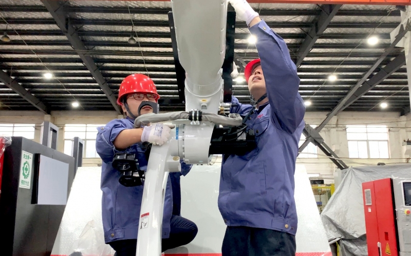 浙江雷諾爾電氣：以技術(shù)革新破解工業(yè)機器人線(xiàn)纜保護痛點(diǎn)